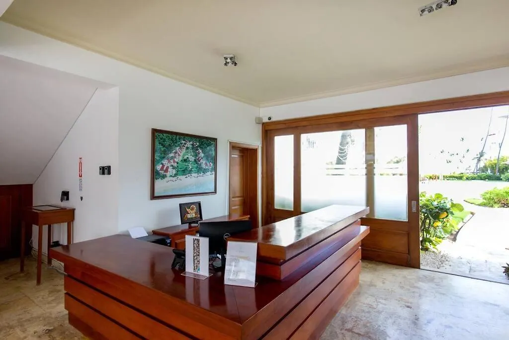 Ocean Views & Private Beach! Luxury 4Bdr Getaway بونتا كانا