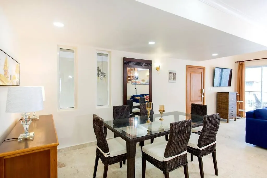 Ocean Views & Private Beach! Luxury 4Bdr Getaway بونتا كانا جمهورية الدومينيكان